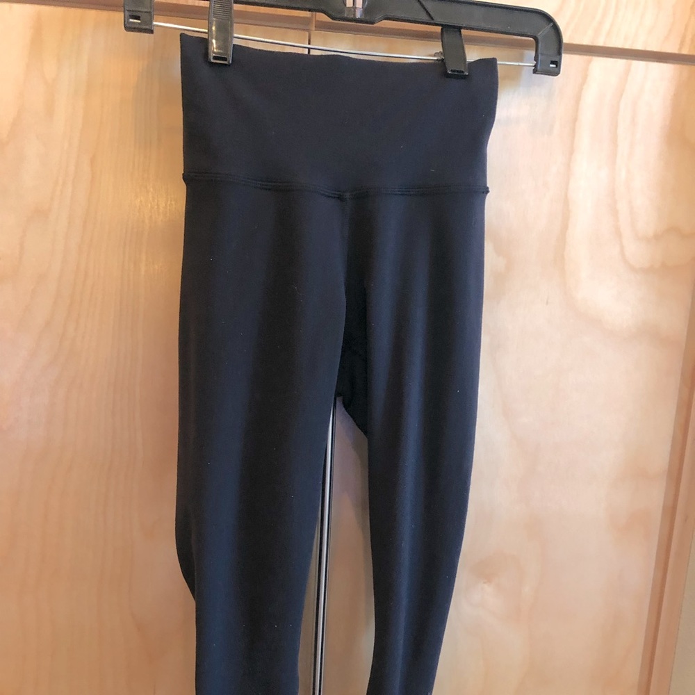 Lululemon size 2 yoga pants